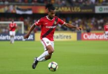 Ex-jogador do Flamengo é vítima de racismo depois de partida da Série B