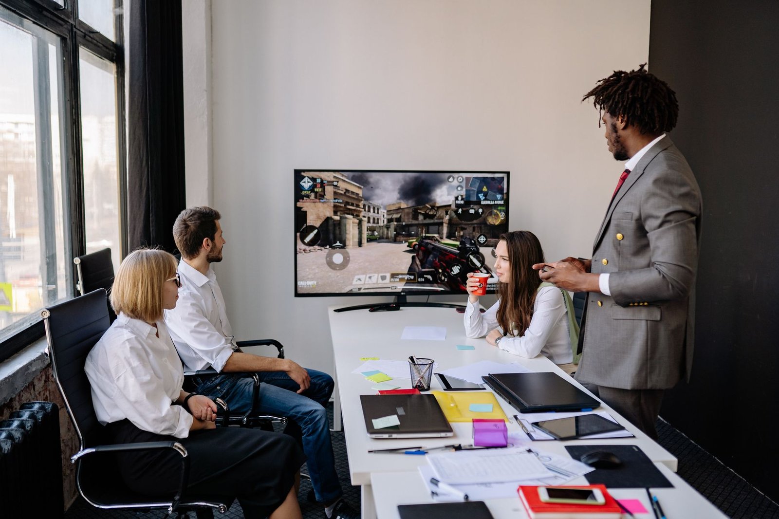 Como a Rockstar está ajustando suas estratégias - GTA 6 vai ser impactado? Take-Two demite chefe e equipe de IA