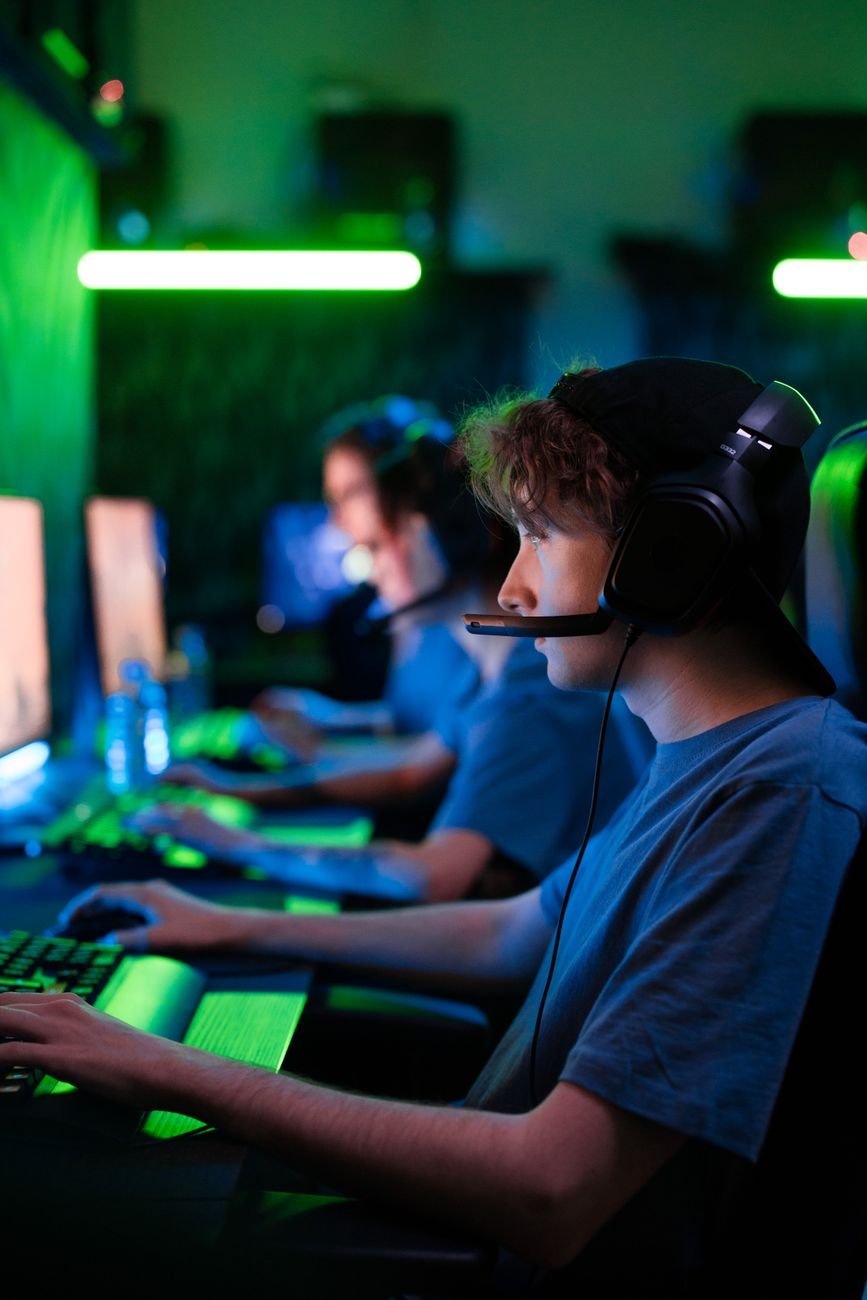 Performance em Jogos com o Arzopa M1RC 27