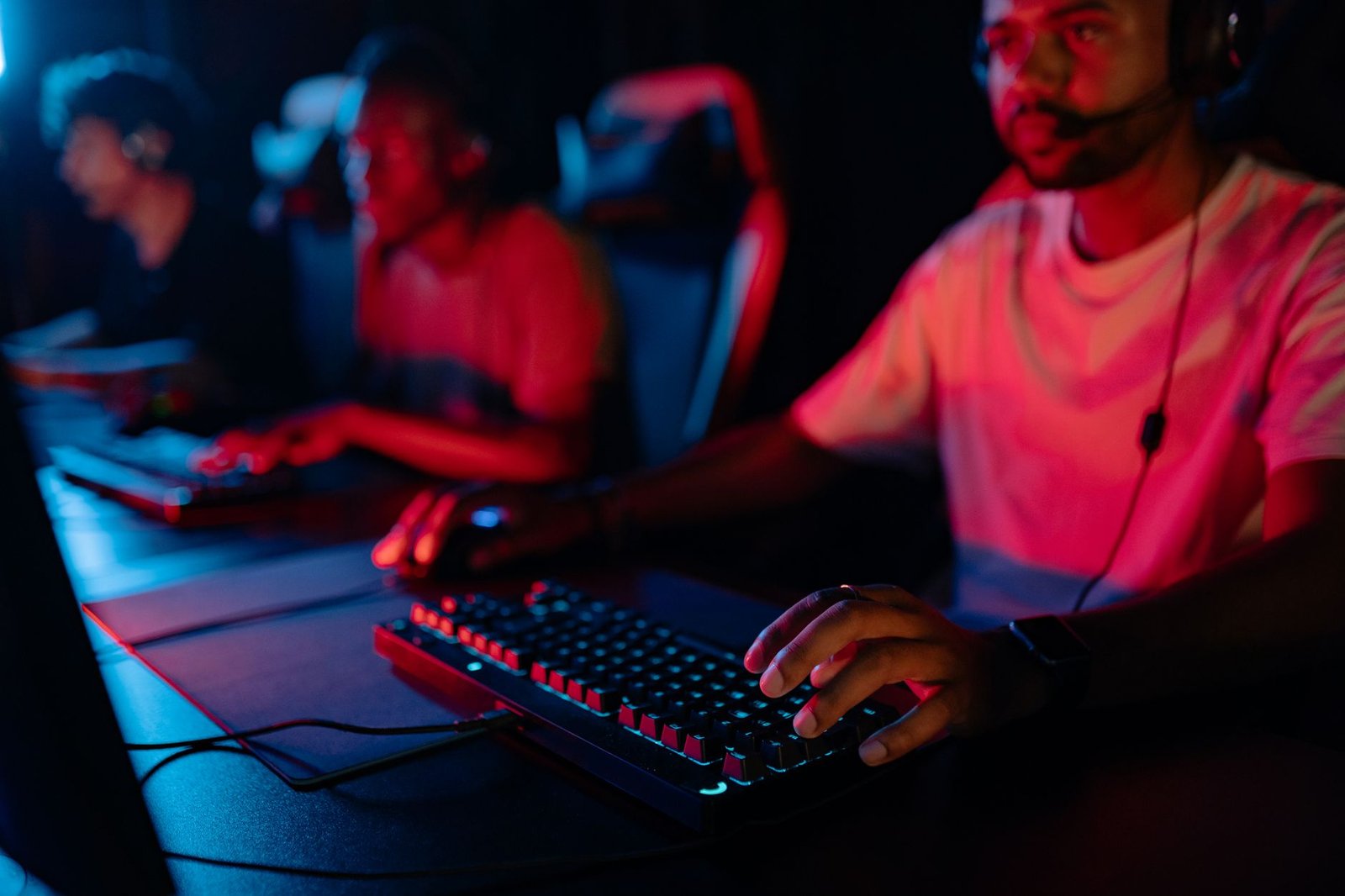 Razões para a baixa taxa de conclusão - 93,2% dos jogadores de Crimson Desert ainda não terminaram o jogo no Steam