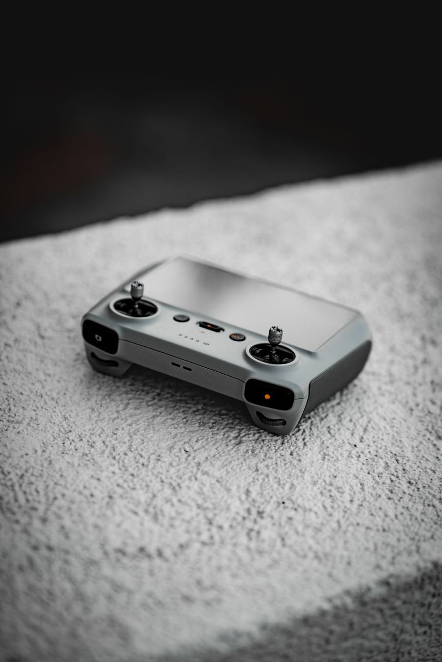2. Unboxing do QRD Ferrox M5 - QRD Ferrox M5: Um controle multiplataforma